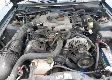 2001 Ford Mustang z USA, uszkodzony, nr VIN 1FAFP44471F241472